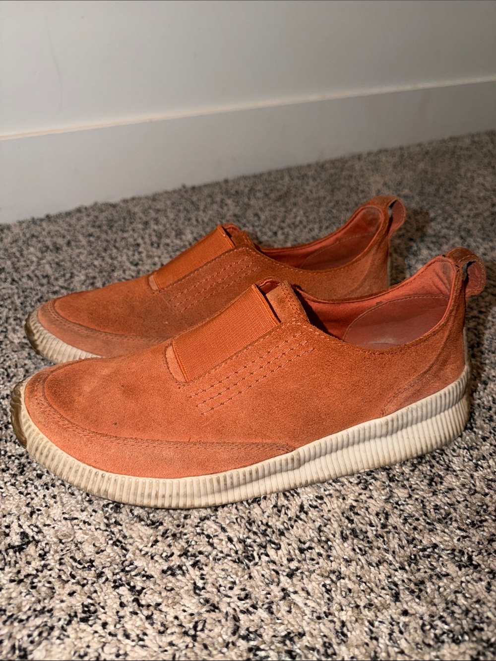 Sorel Out n About Plus Slip-On Sneakers Rust Orange Suede Women's Size 10